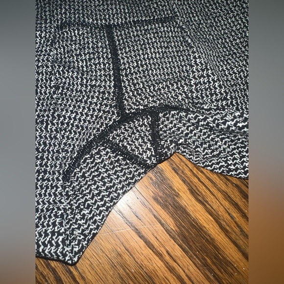 Lululemon Wunder Under Pant (Hi-Rise) - Teeny Tooth White Black - Picture 5 of 7